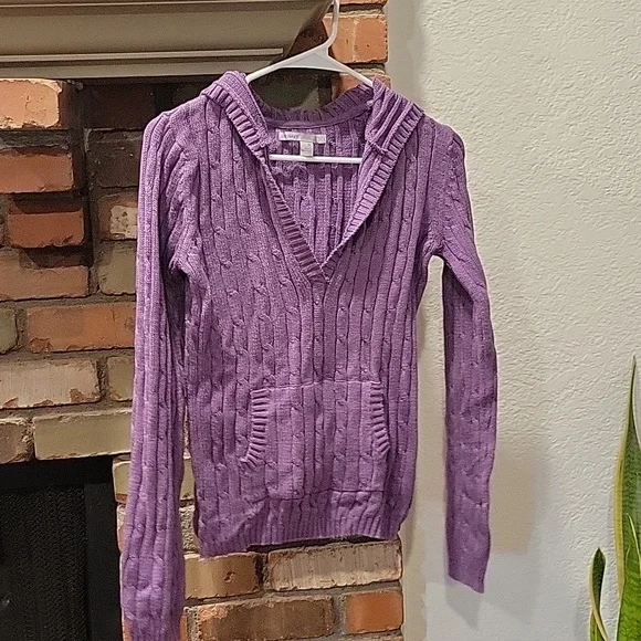 Beautiful Purple Knit Hooded Old Navy Sweater Womens Size Medium